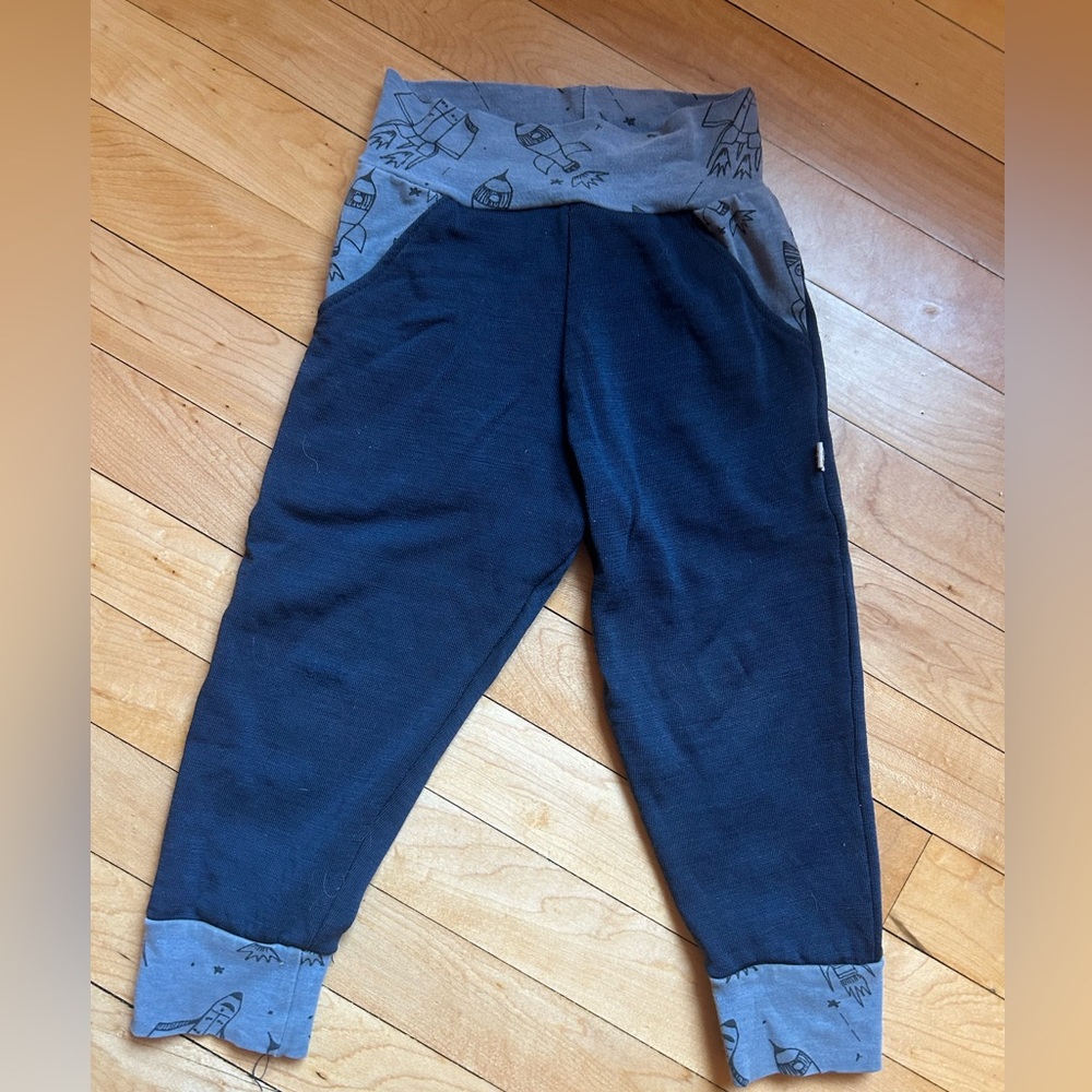 Merino wool joggers